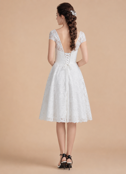Kurzes Brautkleid aus Spitze mit Tellerrock Standsamtkleid Ivory